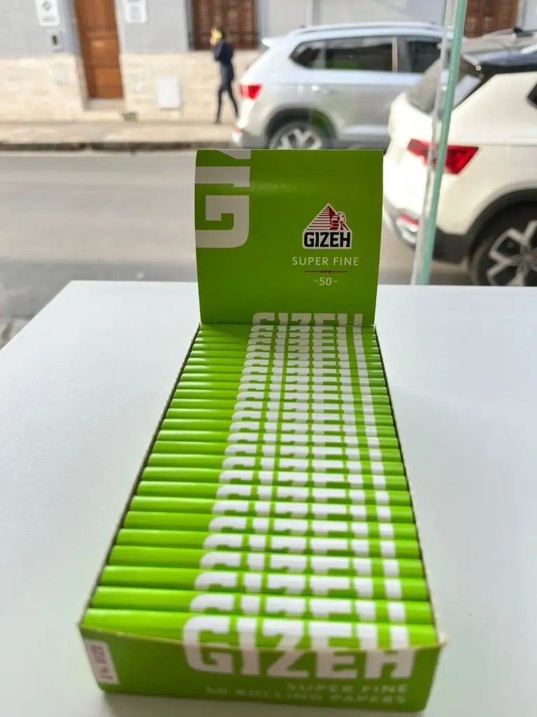 PAPEL GIZEH CAJA X 25 EXTRA FINO VERDE 78mm 